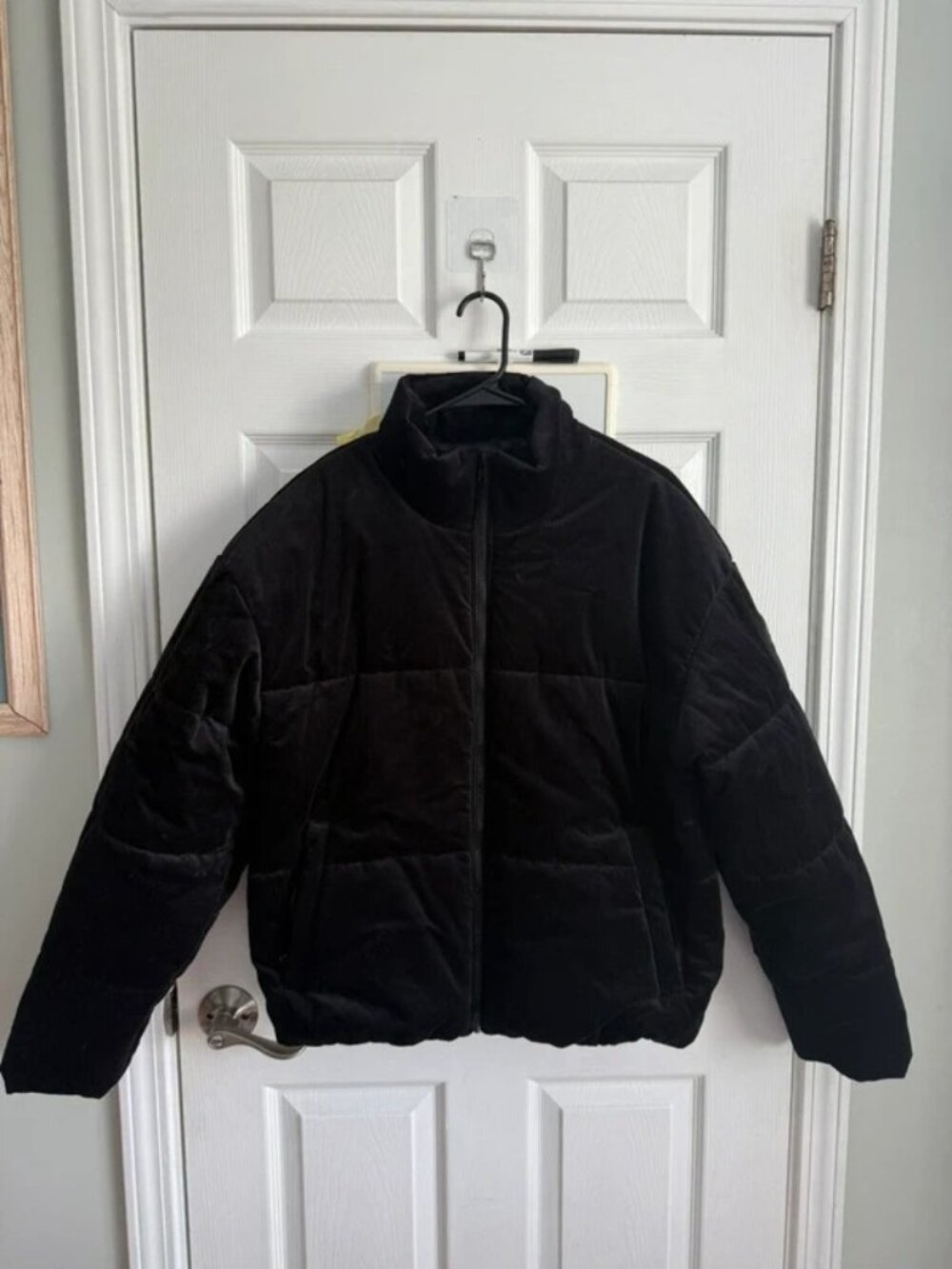 Alo Yoga Black Puffer Jacket Size M